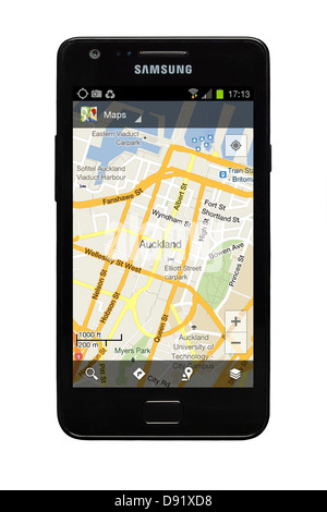 Samsung Galaxy S2 smartphone avec google map de Auckland Nouvelle Zélande sur l'affichage. Banque D'Images