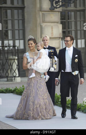 Stockholm, l'Espagne. 8 juin, 2013. La princesse Victoria de Suède et le Prince Daniel et la princesse Estelle assister au mariage de la Princesse Madeleine de Suède et Christopher O'Neill hébergé par le Roi Carl Gustaf XIV et de la reine Silvia au palais royal le 8 juin 2013 à Stockholm, Suède. (Crédit Image : Crédit : Jack Abuin/ZUMAPRESS.com/Alamy Live News) Banque D'Images