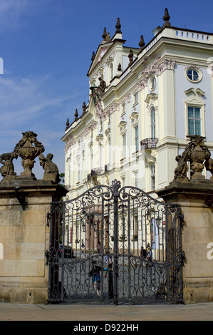 Palais de l'archevêque de Prague Prague République Tchèque Banque D'Images