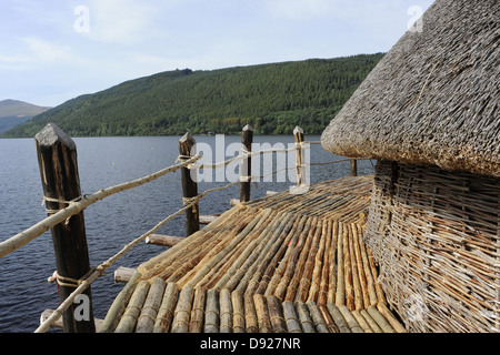 , Le Scottish Crannog Centre Crannog, Loch Tay, Perthshire, Écosse, Kenmore, Grande-Bretagne Banque D'Images