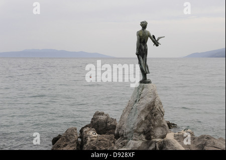 'Maiden avec la mouette', Opatija, Kvarner, Croatie, Europe Banque D'Images