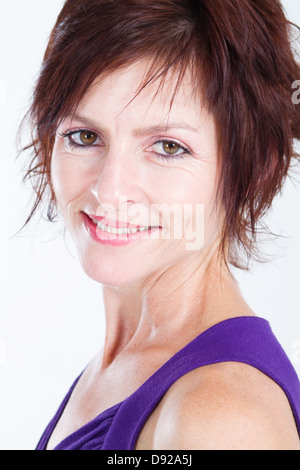 Femme d'âge moyen élégant isolated on white Banque D'Images