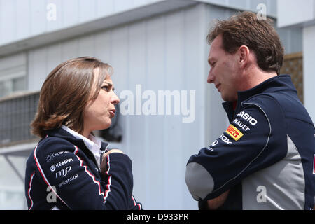 Montréal, Canada. 9 juin 2013. Claire Williams (GBR), Williams F1 Team Principal Adjoint et Christian Horner, Team Principal de Red Bull Racing - Championnat du Monde de Formule1 2013 - 07 au Circuit Gilles Villeneuve, Montréal, Canada - Dimanche 09 Juin 2013 Crédit : afp photo alliance/Alamy Live News Banque D'Images