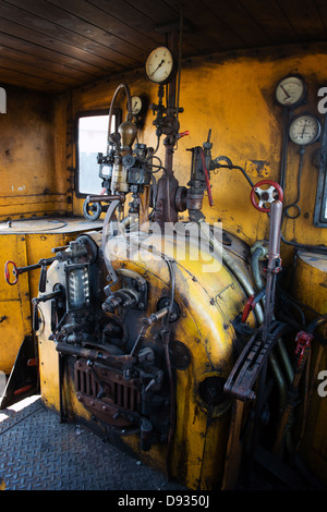 Moteur de chambre jaune locomotive à vapeur Banque D'Images