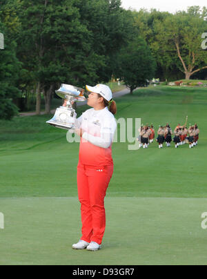 9 juin 2013 - Pittsford, NY, États-Unis d'Amérique - June 09, 2013 : Inbee Park de Corée du Sud remporte le championnat de la LPGA en 2013 Wegmans Pittsford, NY Banque D'Images