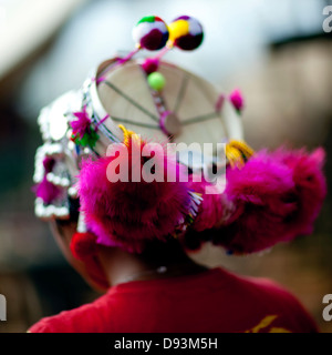 Minorité Akha Femme avec coiffe traditionnelle, Laos, Muang Sing Banque D'Images