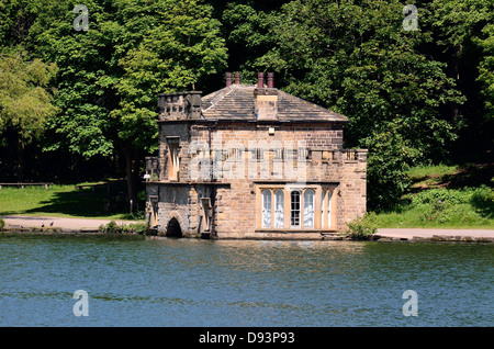 Newmillerdam boathouse près de Wakefield West Yorkshire. Banque D'Images