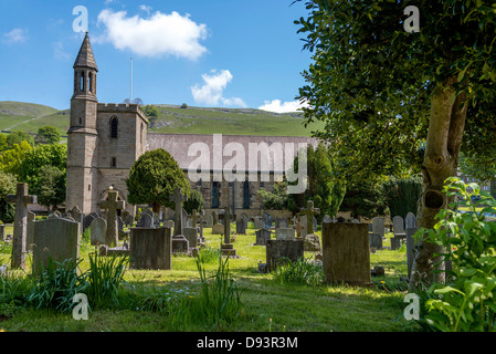 Le centre-ville de régler le Yorkshire du nord nord-ouest de l'Angleterre. Église paroissiale de la Sainte Ascension Banque D'Images