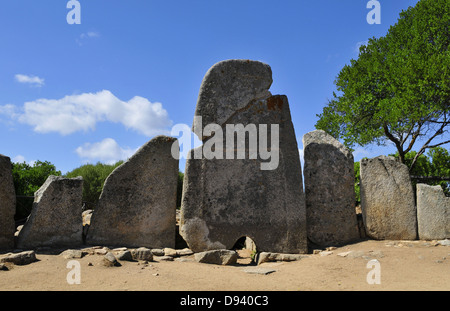 Tombe du géant Li Lolghi, à Arzachena, Gallura, Sardaigne, Italie Banque D'Images