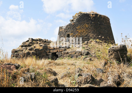 Nuraghe Oes, près de Torralba, Valle dei Nuraghi, Sardaigne, Italie Banque D'Images