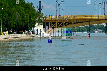 Inondations 2013 Danube Budapest Hongrie Europa Banque D'Images