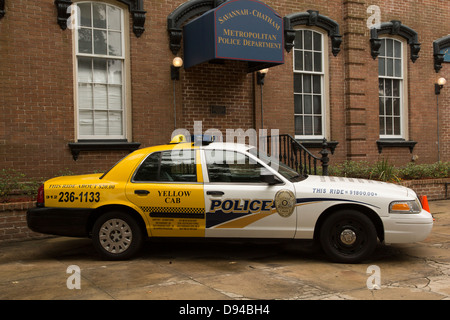 Véhicule d'affichage à l'extérieur de l'Savannah-Chatham Service de police. Banque D'Images