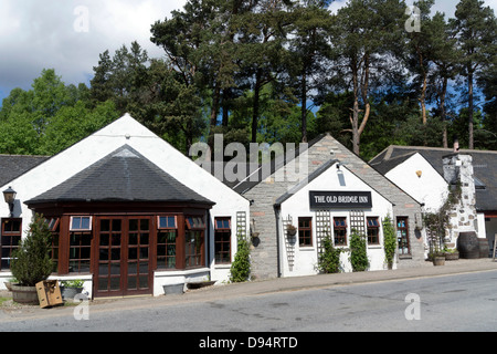 Le Vieux Pont, Aviemore Inn Banque D'Images