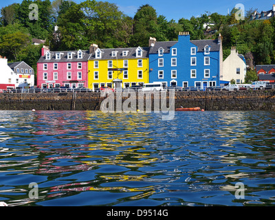 Front de mer de Tobermory sur l'île de Mull, en Ecosse Banque D'Images