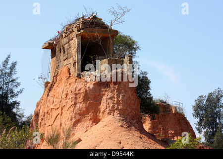 Vieux bunkers militaires. Jinning, Kinmen County, Taiwan Banque D'Images