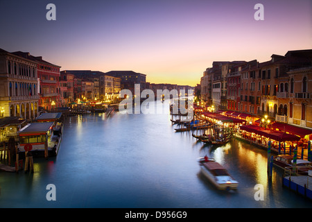 Canale Grande au crépuscule avec ciel dynamique, Venise, Italie Banque D'Images