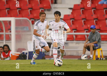 (L à R) Hiroshi Kiyotake, Shinji Kagawa (JPN), le 11 juin 2013 Football / Soccer - COUPE DU MONDE : Brésil 2014 Tour Final qualificatif asiatique Groupe B entre l'Iraq 0-1 Japon à Al-Arabi Stadium, Doha, Qatar. (Photo de YUTAKA/AFLO SPORT) Banque D'Images