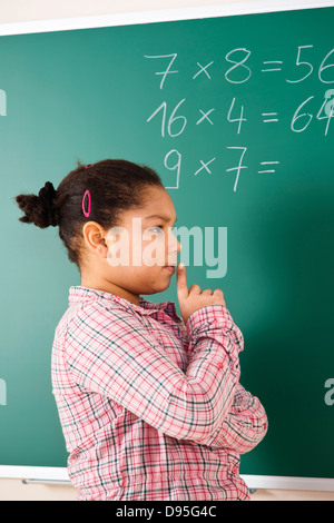 Girl Thinking in classroom, Baden-Wurttemberg, Germany Banque D'Images