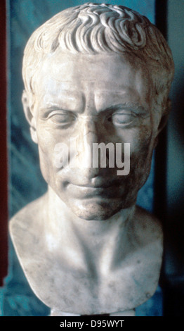 Jules César (c100-44 BC) soldat romain et homme d'État. Buste en marbre de 50 BC. Musée du Vatican, Rome Banque D'Images