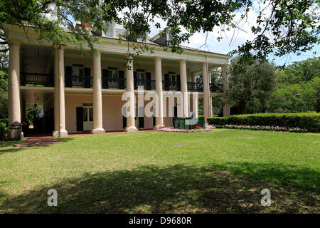 Maison de plantation de canne à sucre de l'Oak Alley plantation-propriétaire Jacques Telesphore Roman. Photo : Klaus Nowottnick Date : 22 avril, 2013 Banque D'Images