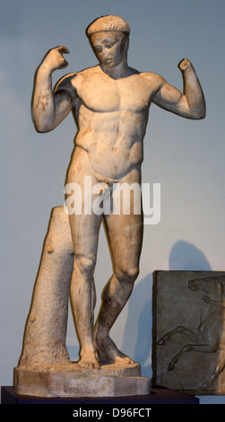 'Les jardins de Kew Hermes. Statue d'Hermès, le dieu patron du gymnase. Romain, 1er siècle de notre ère copie d'un original grec de 330-300 BC. Banque D'Images