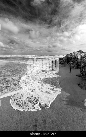 Storm à Trigg Island Beach, Perth, Australie occidentale Banque D'Images