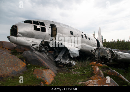 Le C-46 accident d'avion et de l'épave du site connu sous le nom de "Miss Piggy,' qui s'est écrasé en novembre 1979 à l'extérieur de la ville de Churchill, Manitoba, Canada. Banque D'Images