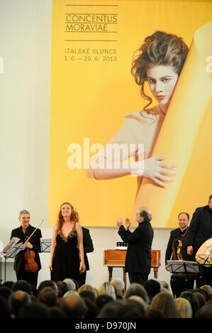 République tchèque Magdalena Kozena joue avec mezzosopranist Venice Baroque Orchestra à Moravsky Krumlov, République tchèque, le mercredi 12 juin 2013. (Photo/CTK Vaclav Salek) Banque D'Images