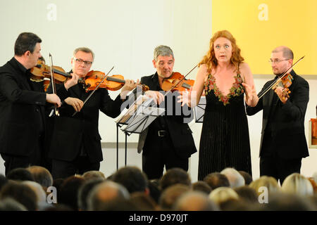 République tchèque Magdalena Kozena joue avec mezzosopranist Venice Baroque Orchestra à Moravsky Krumlov, République tchèque, le mercredi 12 juin 2013. (Photo/CTK Vaclav Salek) Banque D'Images