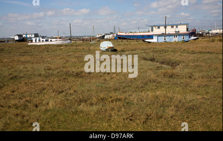 Bateaux sur schorres West Mersea, Mersea Island, Essex, Angleterre Banque D'Images