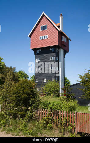 La maison dans les nuages, un château d'eau sous la forme d'une maison, d'Aldeburgh, Suffolk, Angleterre Banque D'Images