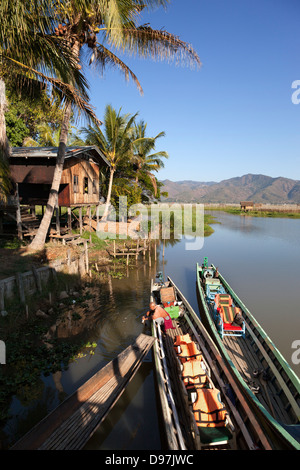 Vue du lac Inle de Nga Phe Kyaung monastère jumping cat, le Myanmar 5 Banque D'Images