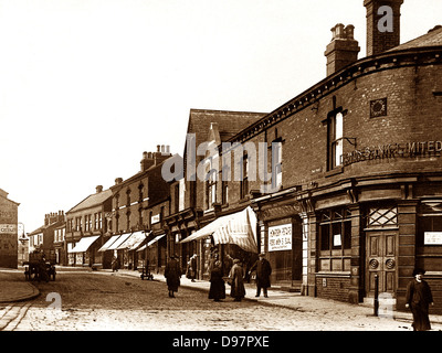 Armley Town Street début des années 1900 Banque D'Images