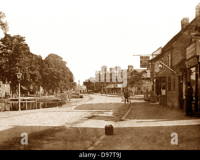 Harpenden High Street au début des années 1900 Banque D'Images
