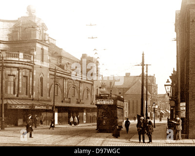 Oldham Grand Theatre au début des années 1900, rue King Banque D'Images