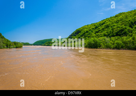 L'inondation du printemps sur le Potomac à Harper's Ferry, West Virginia. Banque D'Images