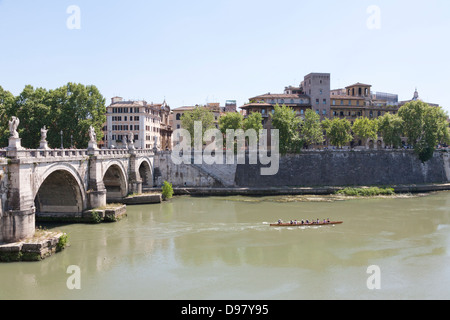 Ponte San Angelo, Pons Aelius, Sanangelo Bridge, Tibre, Rome Banque D'Images