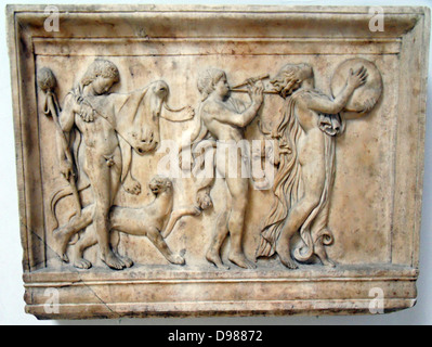 En relief d'une ménade et deux satyres dans une procession dionysiaque. Annonce cuirca 100 romains trouvés dans une villa au sud de Rome. Banque D'Images