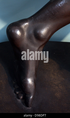 Diskobolos (lanceur de disque) de Myron. Un athlète est enroulé dans un memontary, pose, sur le point de lancer le disque - l'une des cinq épreuves du pentathlète. Le cast combine une statue sans tête de la Villa d'Hadrien à Tivoli et la tête d'une statue trouvée à Rome. Copié en étroite collaboration d'une statue de bronze perdu par le Victor, sculpteur athénien Myron, active c 460-440 BC. Banque D'Images