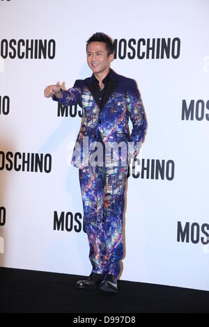 Chao Deng est allé(e) à Moschino Printemps Été Montrer à Shanghai, Chine, le jeudi 13 juin, 2013. Banque D'Images