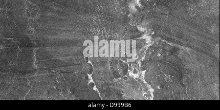 Cette image SAR de la partie sud de Navka est une mosaïque de 12 orbites Magellan qui couvre 180 kilomètres de large et 78 kilomètres de longueur. Banque D'Images