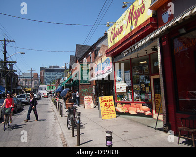 Kensington Market, zone commerçante de bohème à caractère ethnique à Toronto Banque D'Images