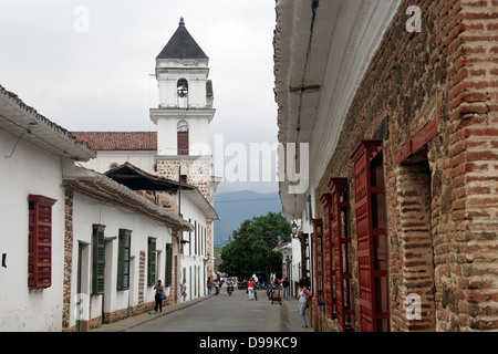 Cathédrale sur la Plaza Mayor, de la ville coloniale de Santa Fe de Antioquia, près de Medellin, Colombie, Amérique du Sud Banque D'Images