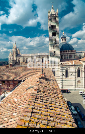 Vue sur les toits de Sienne Banque D'Images