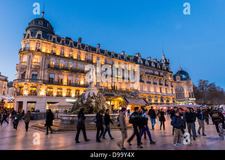 Place de la comédie dans la soirée, Montpellier, Hérault, Languedoc-Roussillon, France Banque D'Images