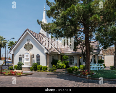 LAS VEGAS, NEVADA, Etats-Unis - 03 JUIN 2013 : extérieur de la chapelle des fleurs une jolie chapelle de mariage Banque D'Images