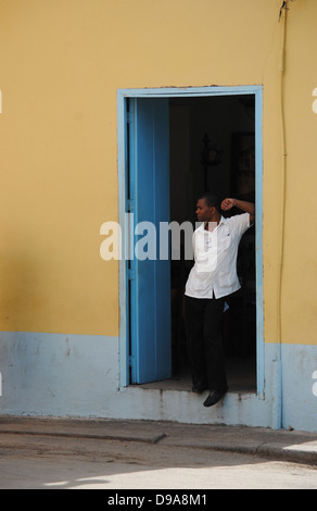 Les cubains dans l'Embrasure Banque D'Images