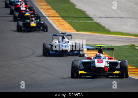 Jour de la course pour la ronde 2 de la série GP3 2013. 16 Juin, 2013. Contrôle du circuit Ricardo Tormo. Valencia Espagne. # 2 Facu Regalia (ARG) - ART Grand Prix Credit : Action Plus Sport/Alamy Live News Banque D'Images