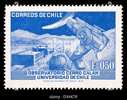 Timbre du Chili représentant le télescope sur le Mt. Calan Observatory (Université du Chili) Banque D'Images