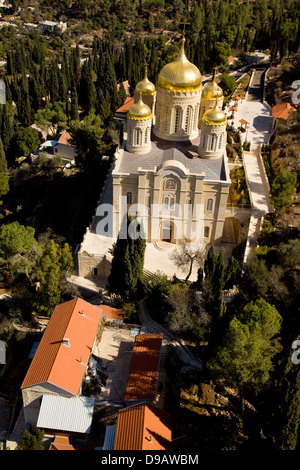 Vue aérienne de l'Église orthodoxe russe à Ein Karem, Jérusalem Banque D'Images